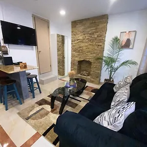  Apartment Modern Brooklyn's Hidden Gem