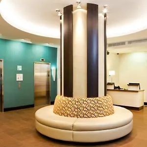 Express - Times Square South By Ihg Отель